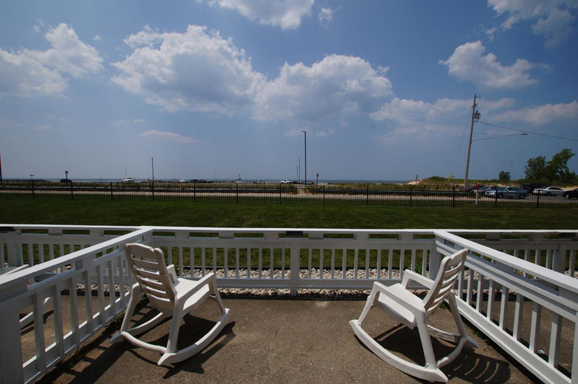 Snyders Shoreline Inn Ludington Zewnętrze zdjęcie