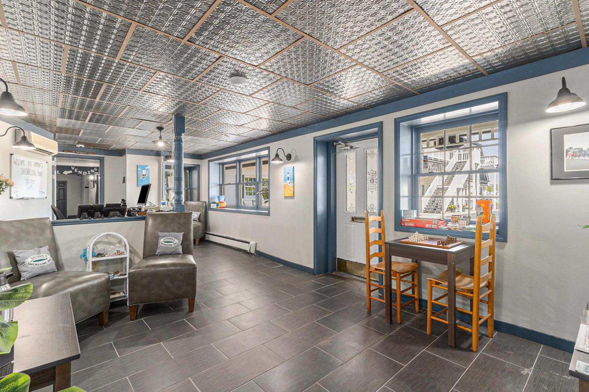 Snyders Shoreline Inn Ludington Zewnętrze zdjęcie