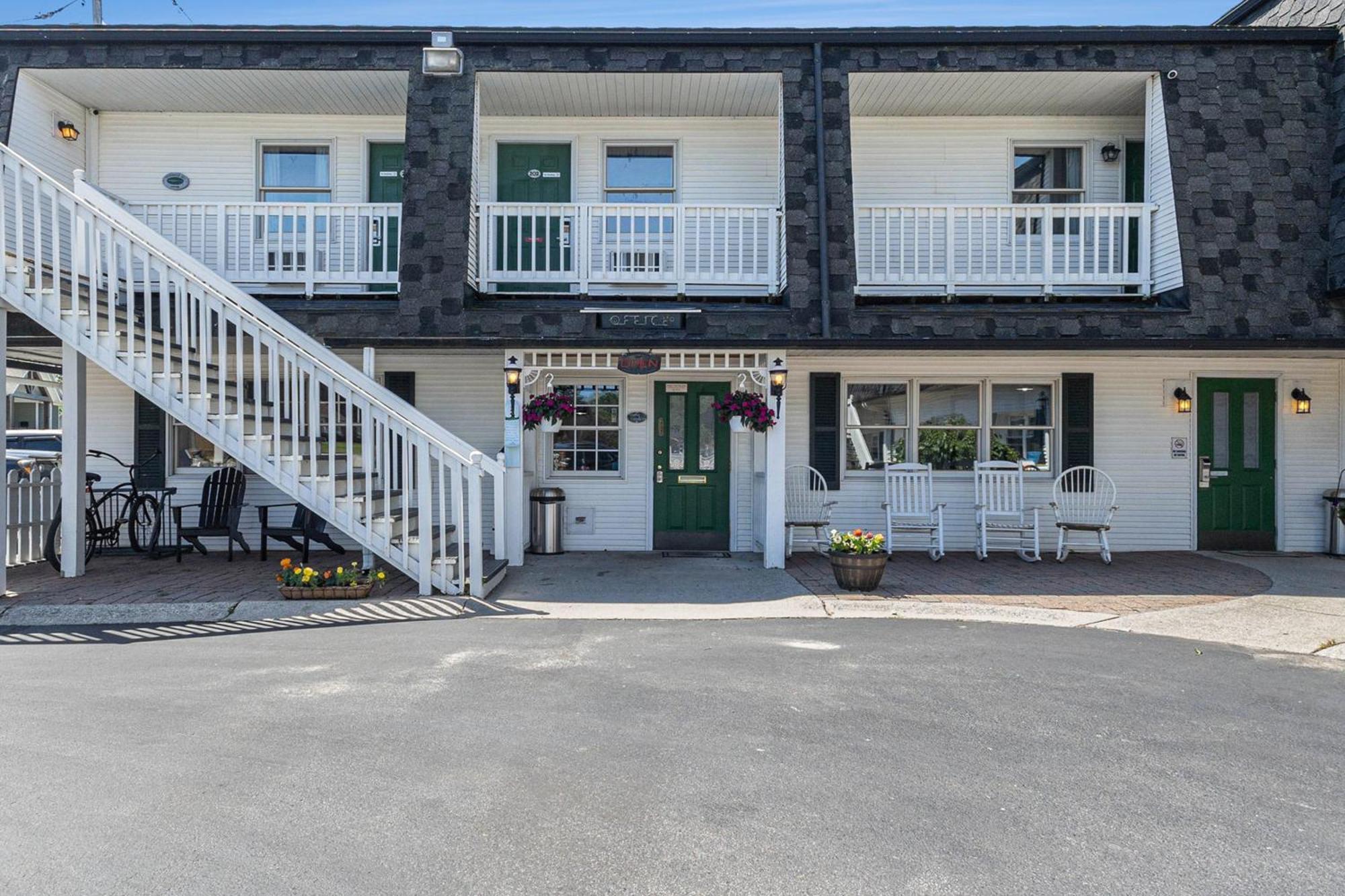 Snyders Shoreline Inn Ludington Zewnętrze zdjęcie
